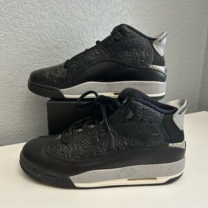 Jordan Dub Zero Oreo GS - 311047-002 - Size 7Y